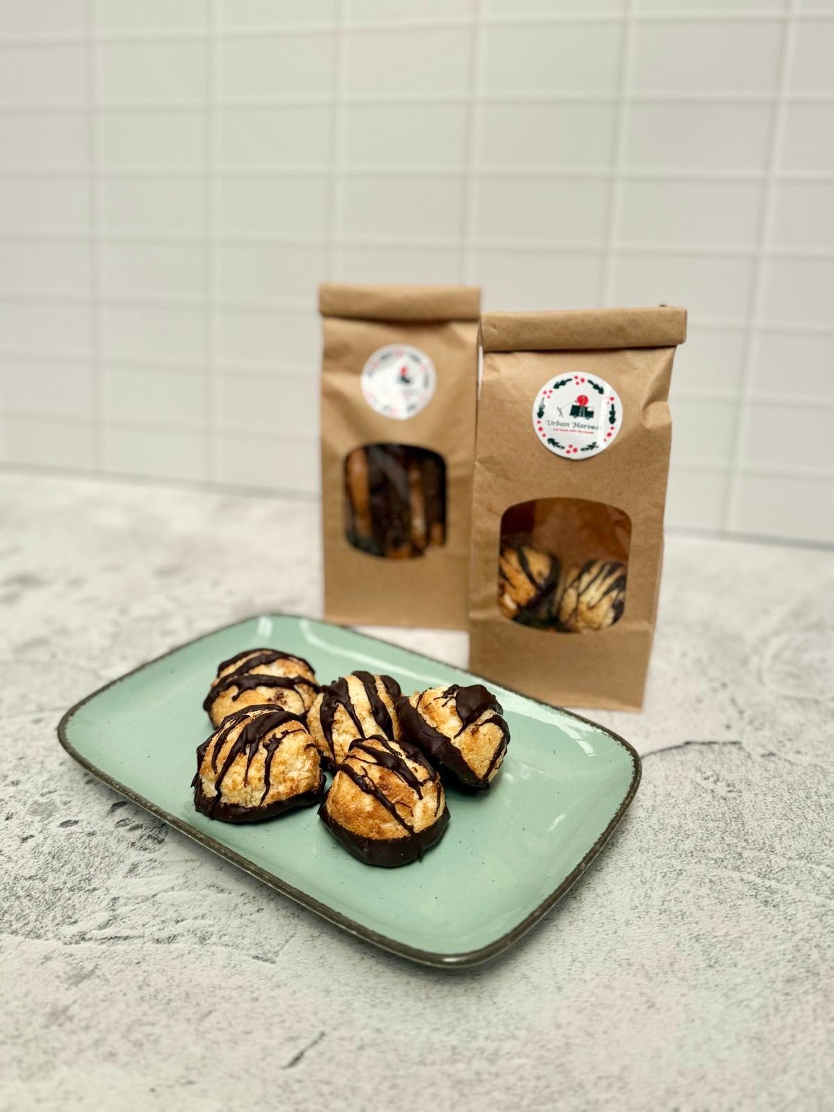 Coconut chocolate dipped macaroons (GF/vegan)