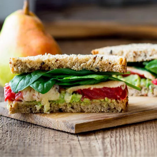 Smashed avo & tomato sandwich (VEGE)