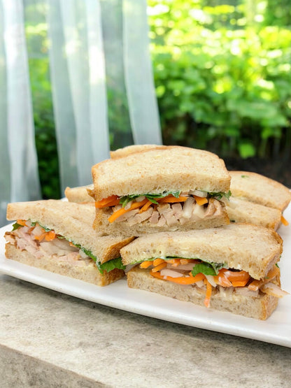 Hoisin chicken sandwich (DF)