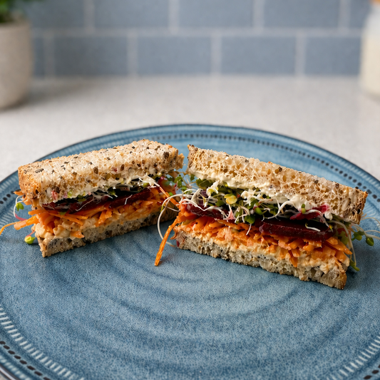 hummus beetrot sandwich