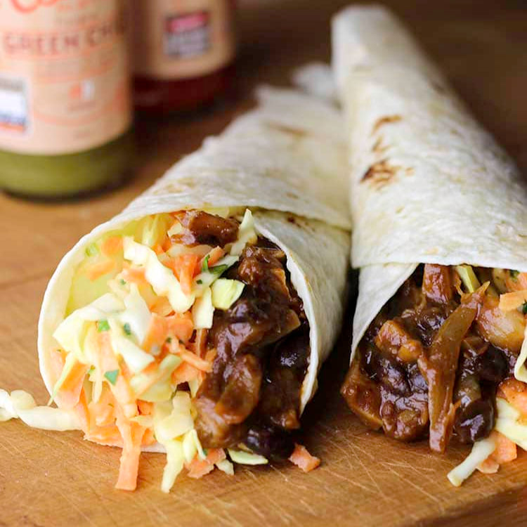 BBQ Jackfruit Wrap (vegan, 2 halves)